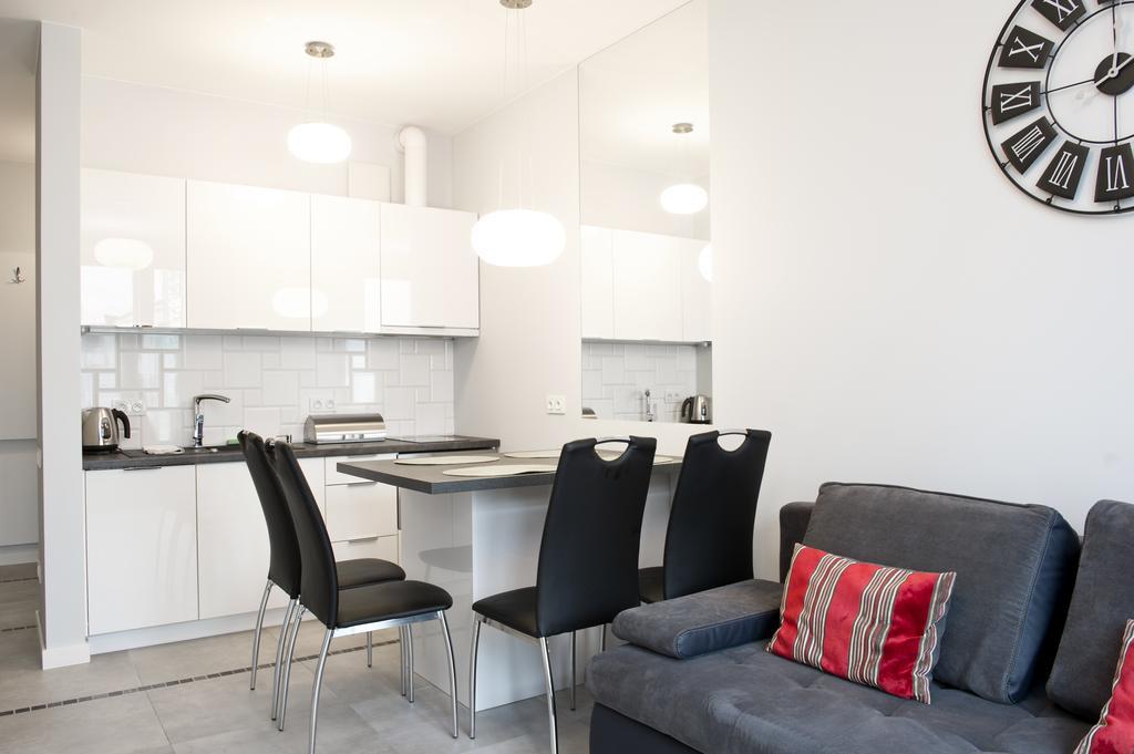 Goodnight Warsaw Apartments Dzielna 72 Екстериор снимка